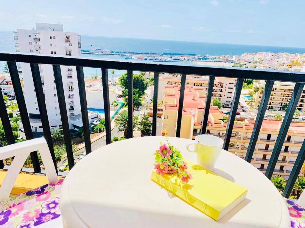 Amazing Views To Los Cristianos Bay In Achacay Arona  Bagian luar foto